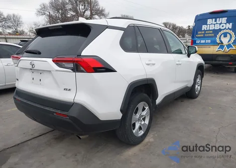 2020 Toyota Rav4 Xle z USA, uszkodzony, nr VIN 2T3W1RFV3LW091389